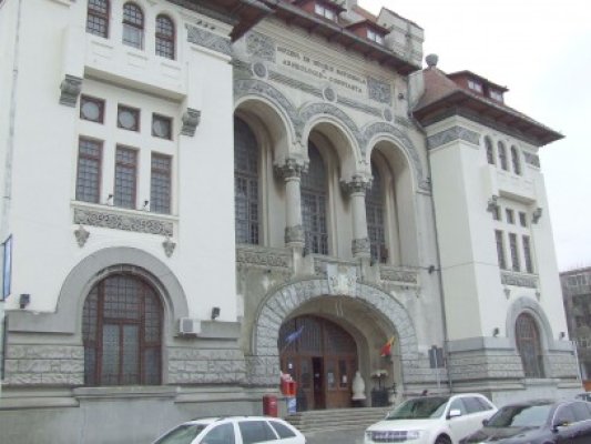 Romanţe pentru mai târziu, spectacol de Moş Niculae, la Muzeul de Istorie